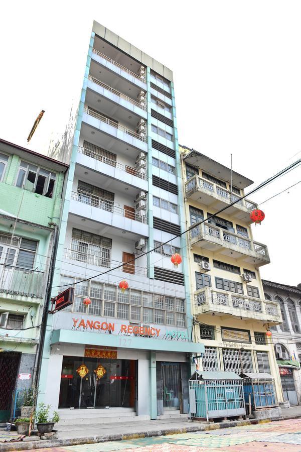 Yangon Regency Hotel Екстер'єр фото