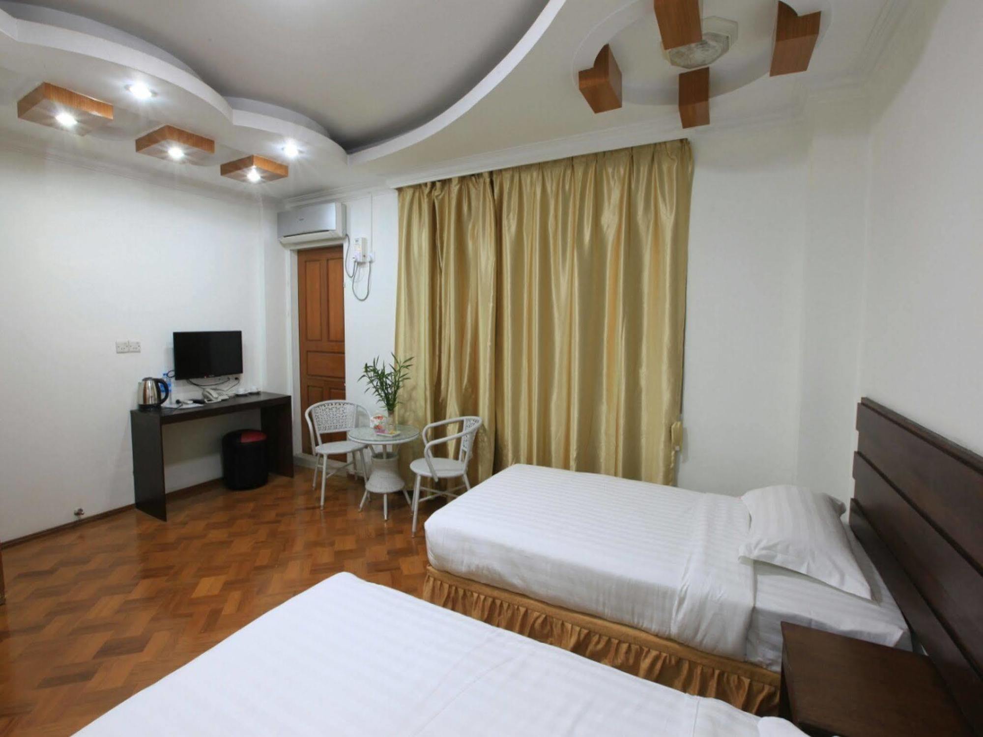 Yangon Regency Hotel Екстер'єр фото